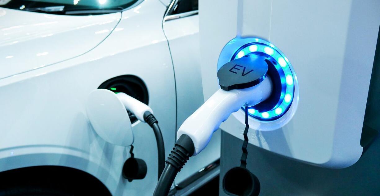 現在是新能源汽車的時代,這種轉變可能比任何人所預期的都要快